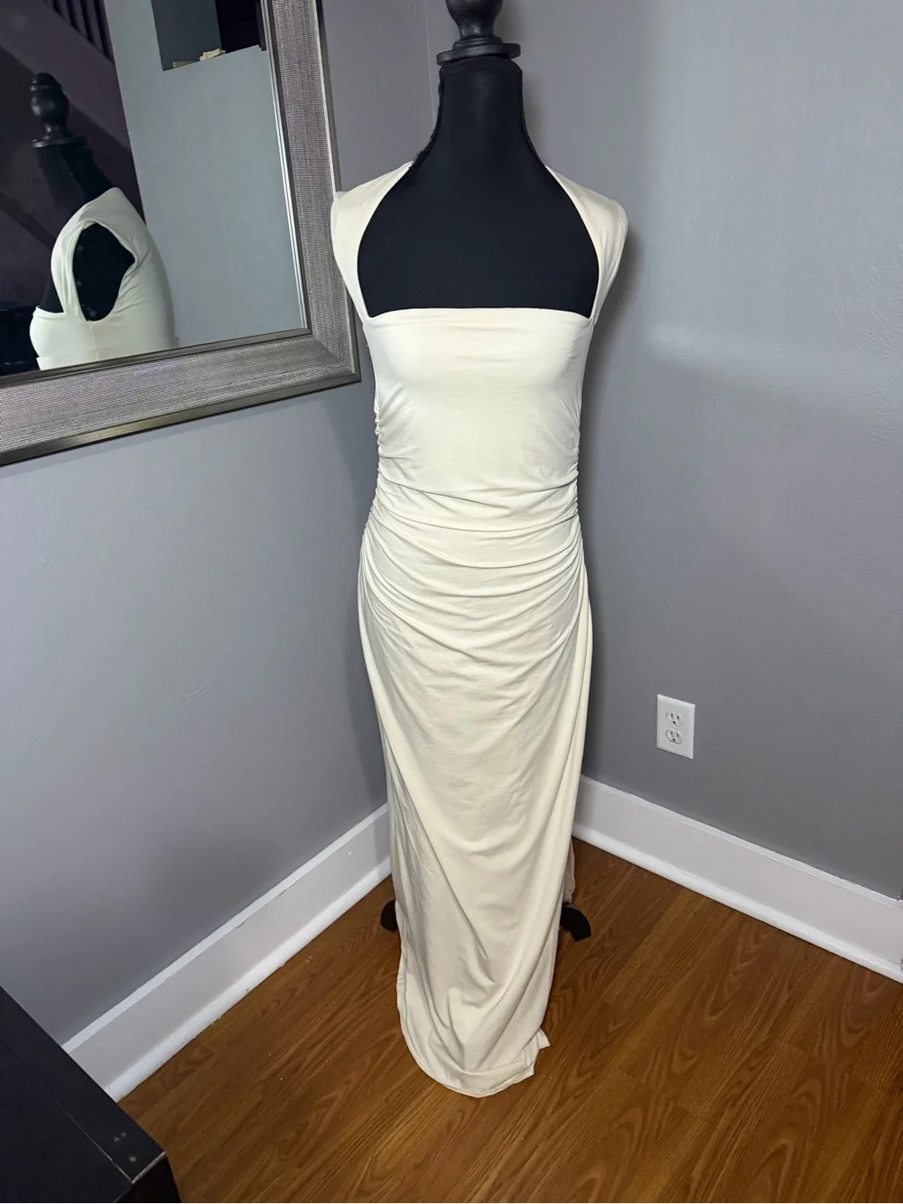 Abercrombie & Fitch Ava Cream Knit Maxi Side Ruching & Slit Medium